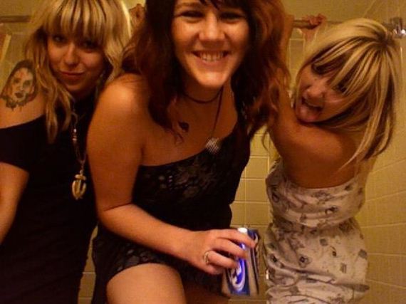 Drunk Girls Love Bathrooms